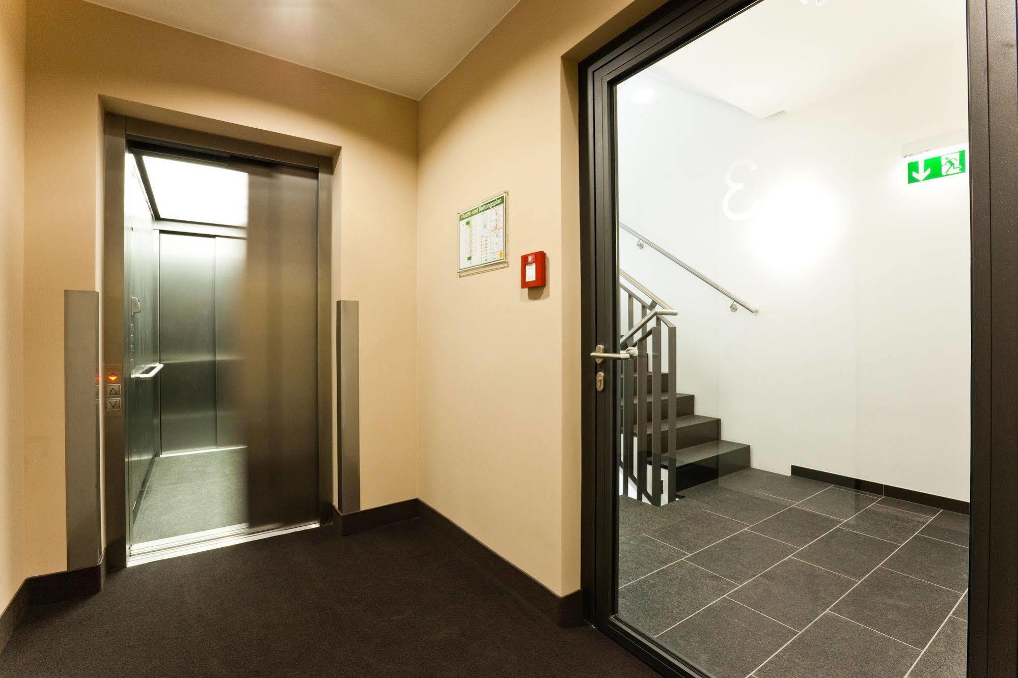B&B Hotel Muenchen-Trudering Exteriér fotografie